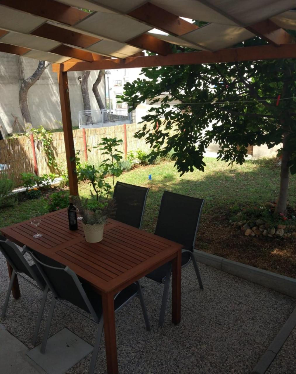 Apartments Pinery Makarska Eksteriør bilde