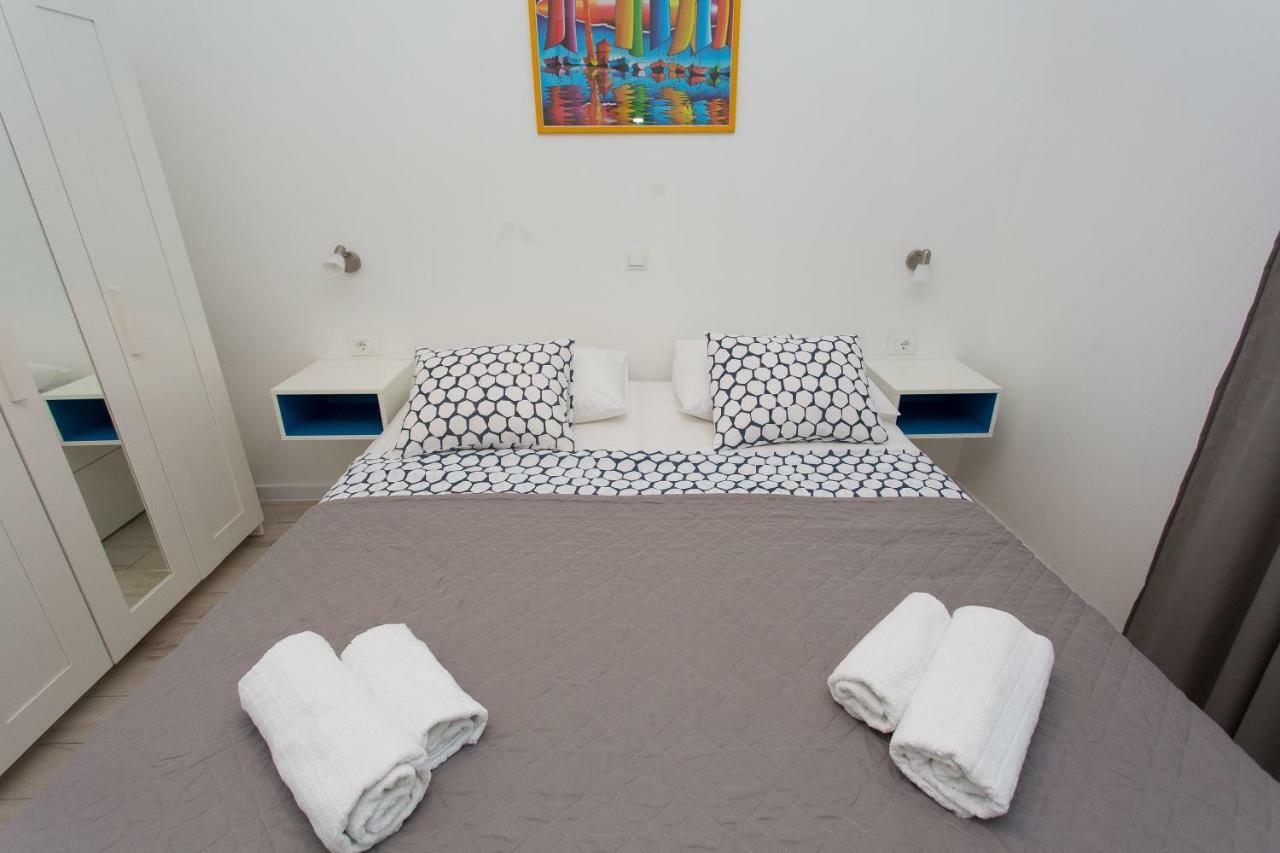 Apartments Pinery Makarska Eksteriør bilde