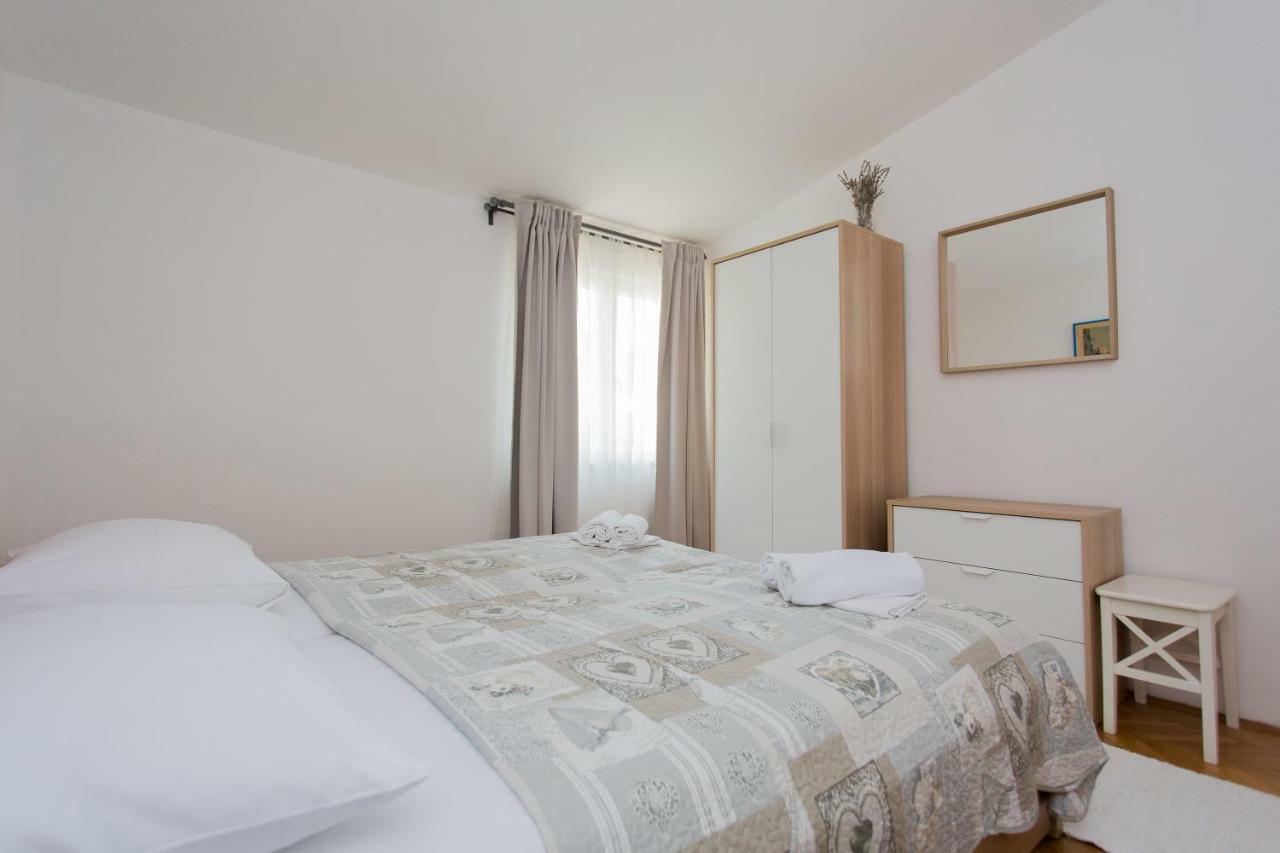 Apartments Pinery Makarska Eksteriør bilde